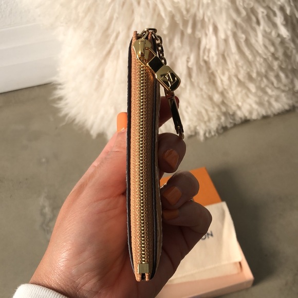 ❤️SOLD DIRECT❤️🦄 Limited Edition Louis Vuitton Key Pouch - Picture 6 of 9